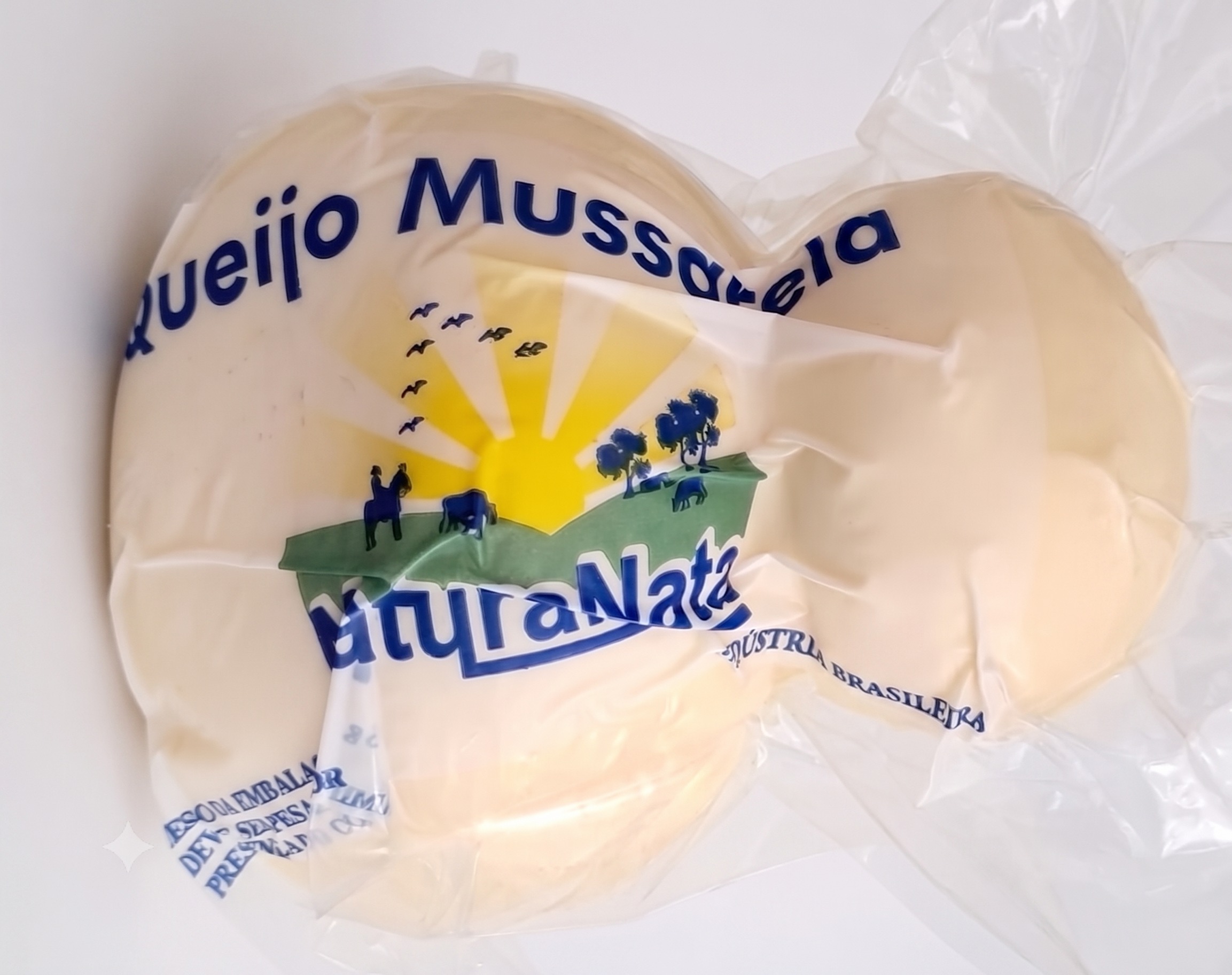 Queijo Mussarela NaturaNata, peça grande